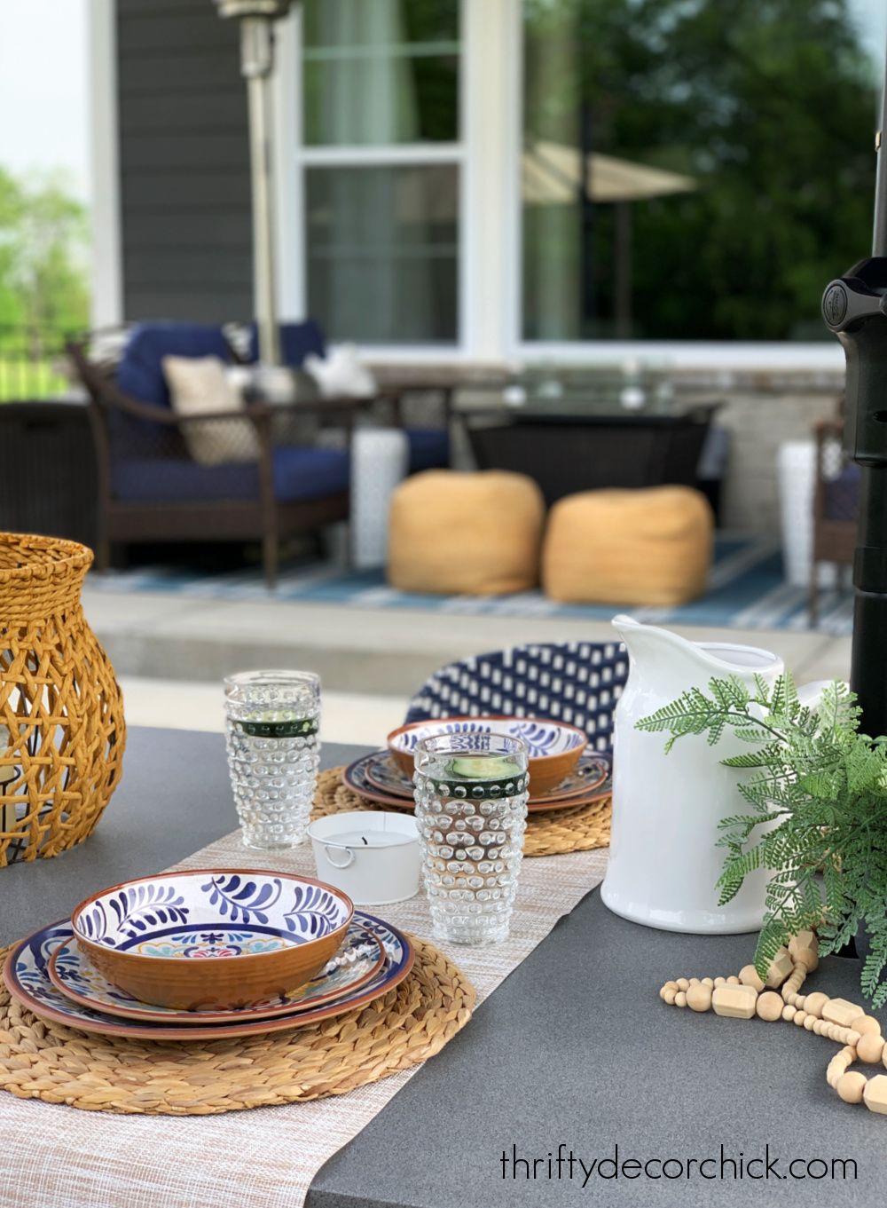 simple outdoor summer table