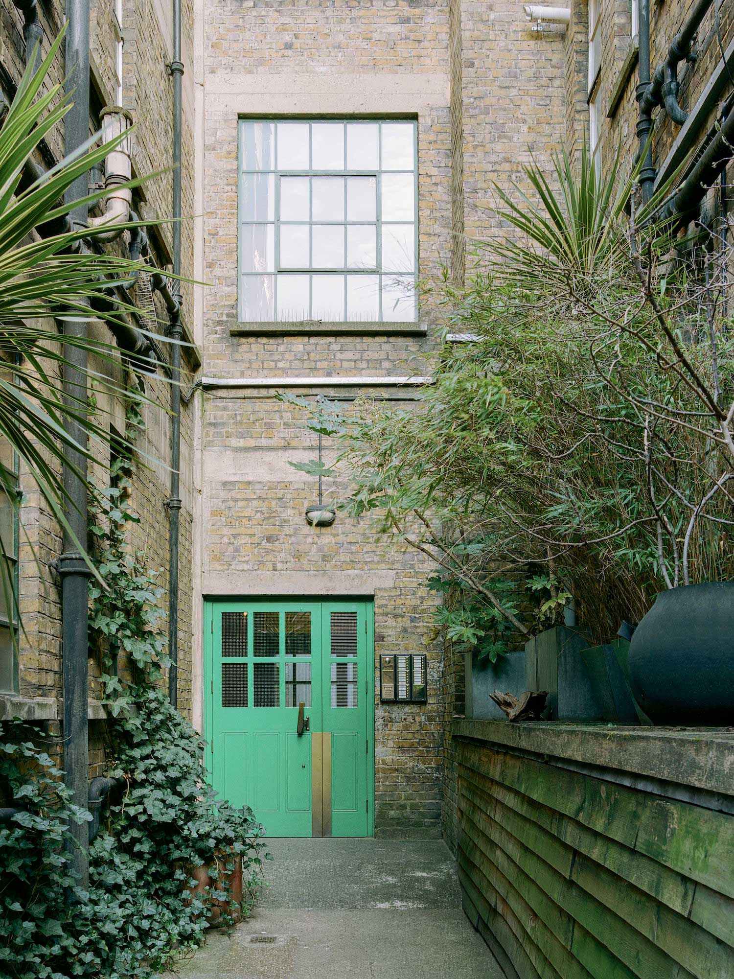  East London Loft Conversion Earthrise Studio Photo Lorenzo Zandri Yellowtrace 02