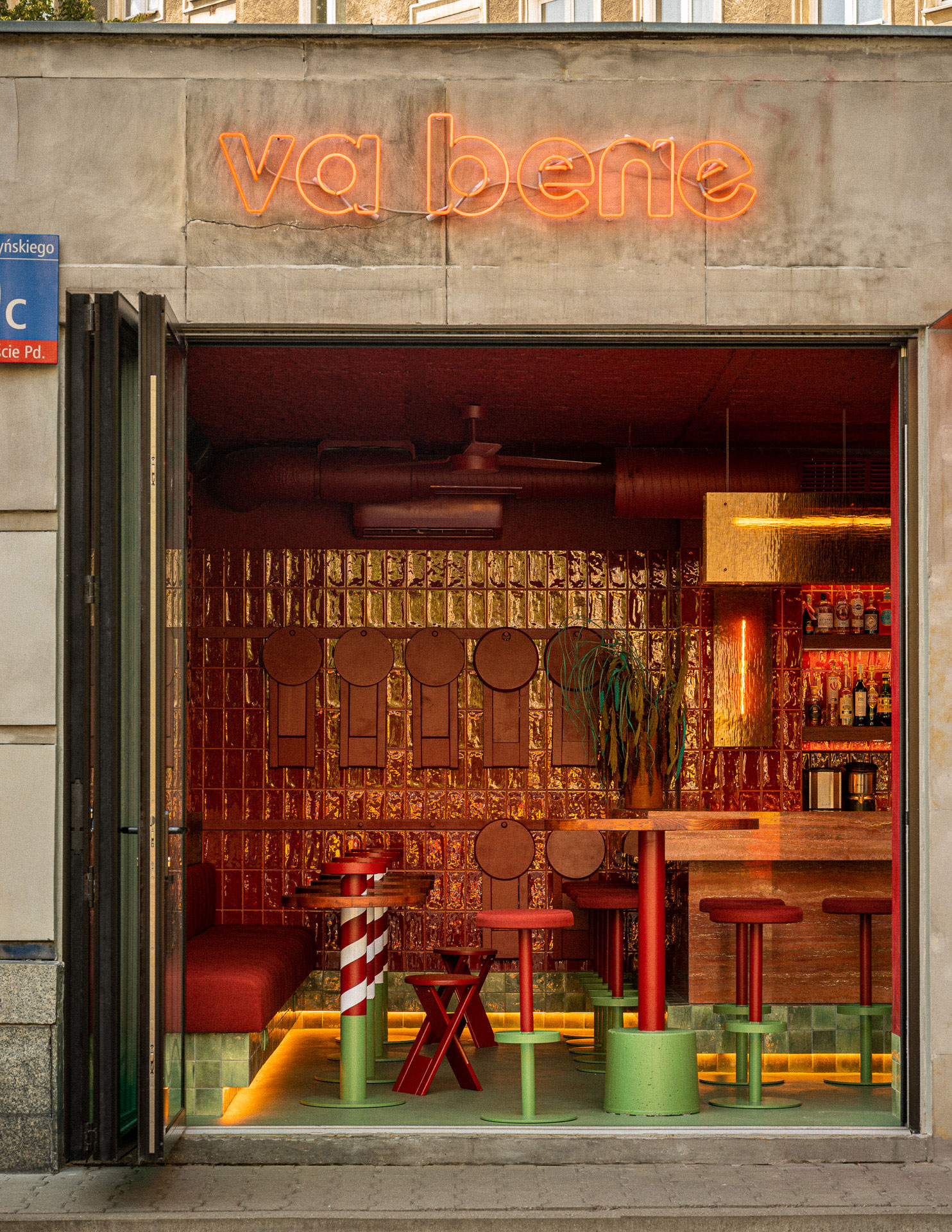 Noke Architects Va Bene Cicchetti Warsaw Bar Yellowtrace 01