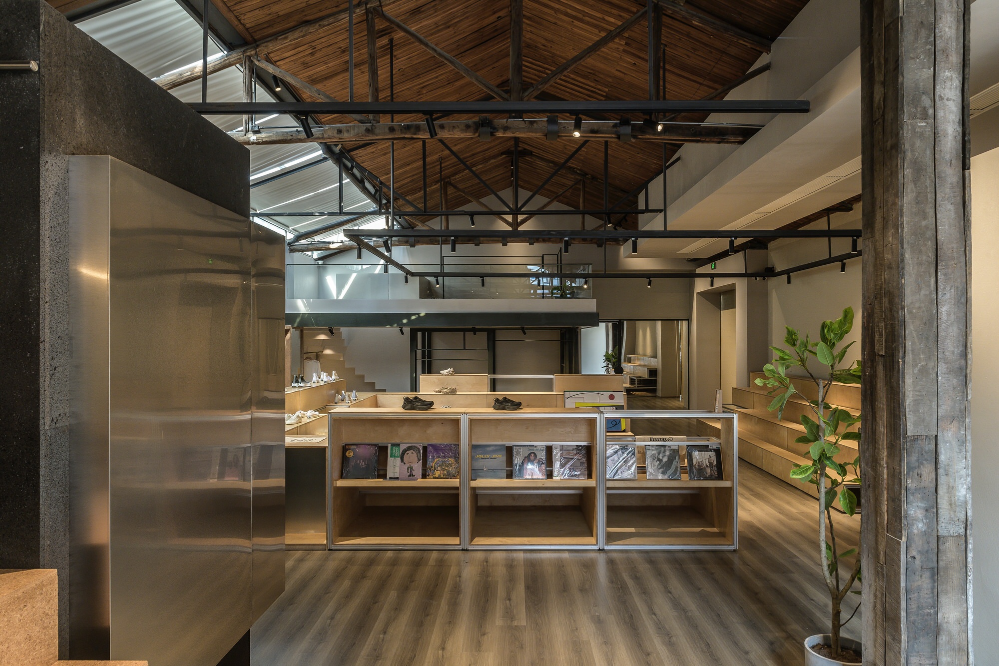 Fon Studio Alumni Chengdu Fashion Retail Interior Design Yellowtrace 10