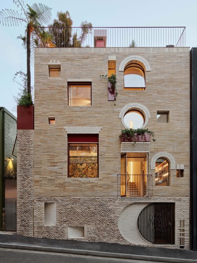 This Sydney home just won several global design awards 46
