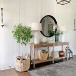 foyer modern trim walls